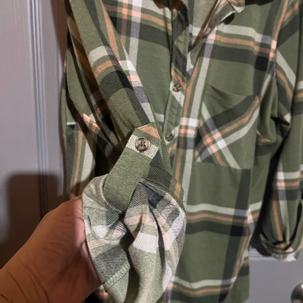Cute Olive and tan plaid button down shirt size 1x - Picture 4 of 6